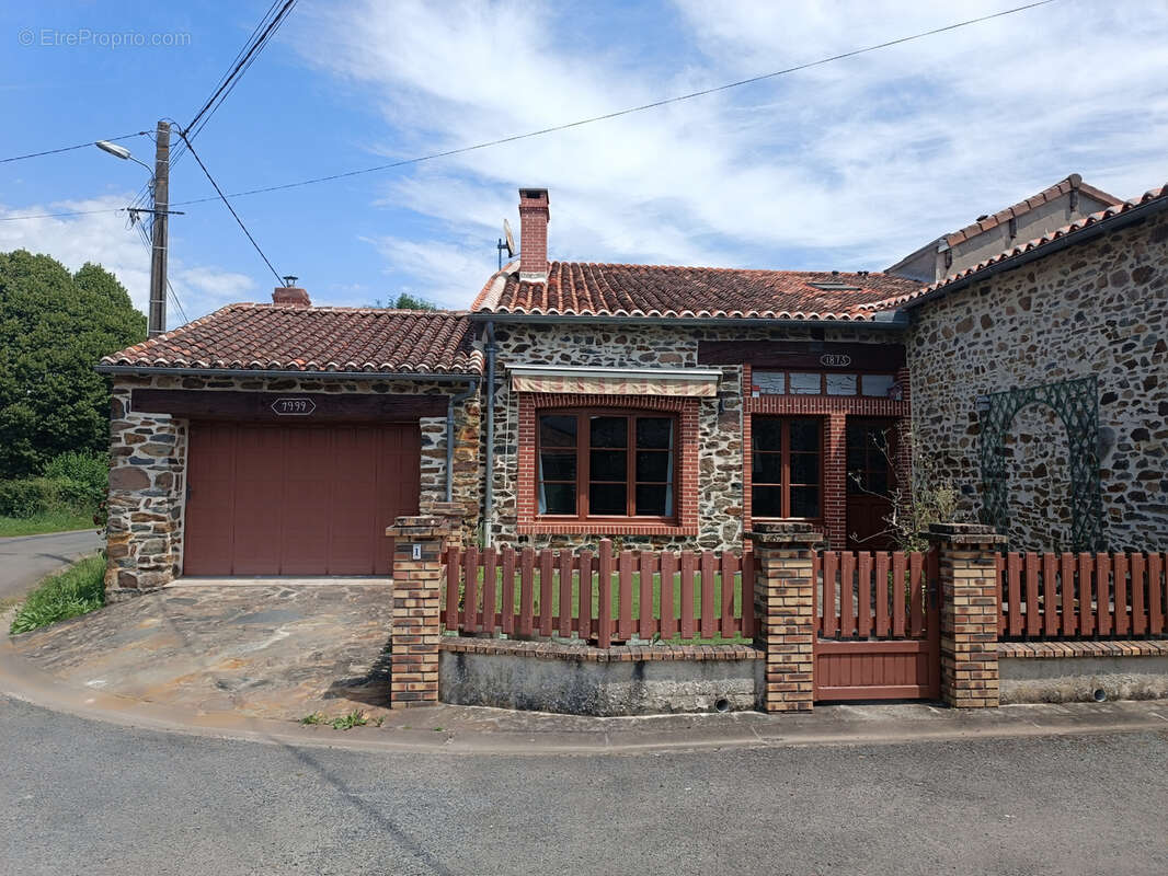 Maison de campagne avec garage et terrain non attenant - photo 12