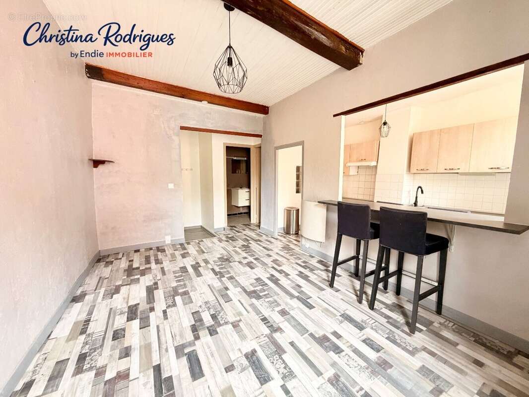 Appartement à LORGUES