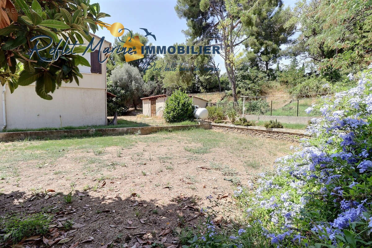 LA CIOTAT SAINT JEAN   RARE ! Maison 167 m2, terrain 1 078 m2 avec potentiel de division - photo 20