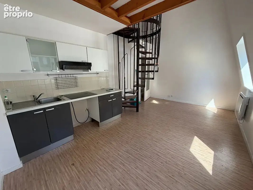 Appartement  2 pièces duplex métro Sainte-Anne - photo 4