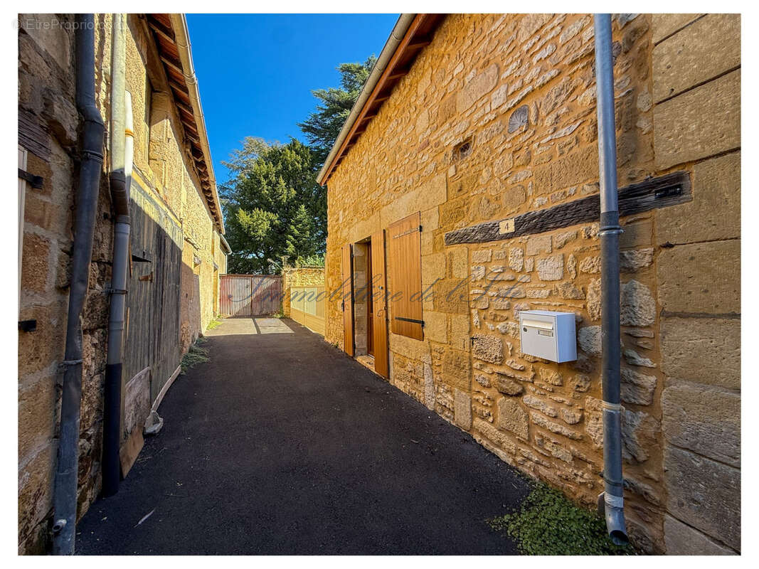 Maison à MONTIGNAC