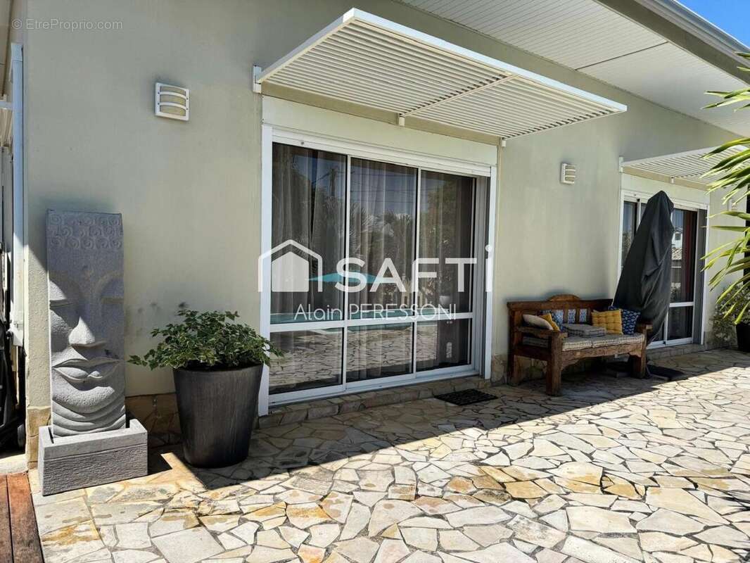 Photo 3