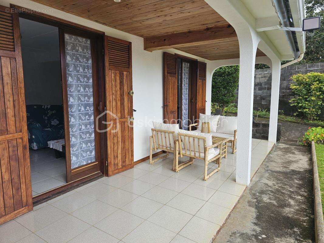 Maison à SAINTE-SUZANNE