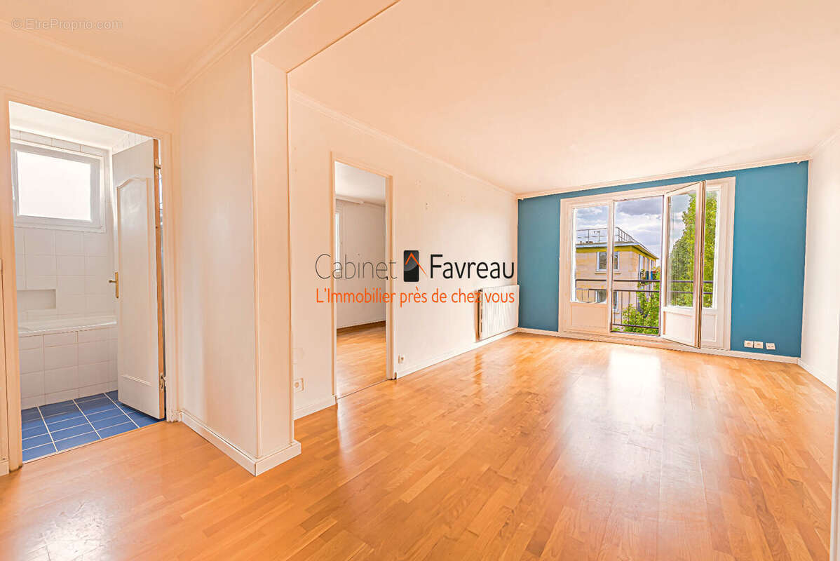 Appartement à L&#039;HAY-LES-ROSES