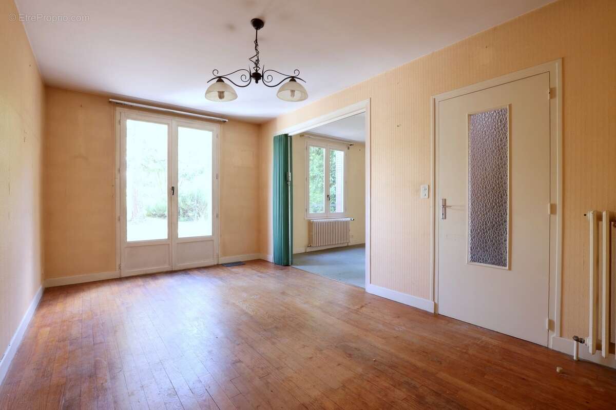 Maison de 144 m² à vendre. 8 pièces dont 5 chambres située coteaux est d'EPERNAY (51) - photo 6