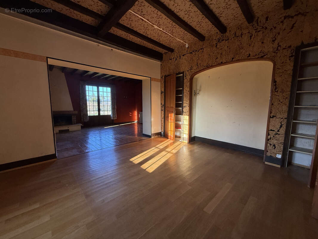 Maison à REVENTIN-VAUGRIS