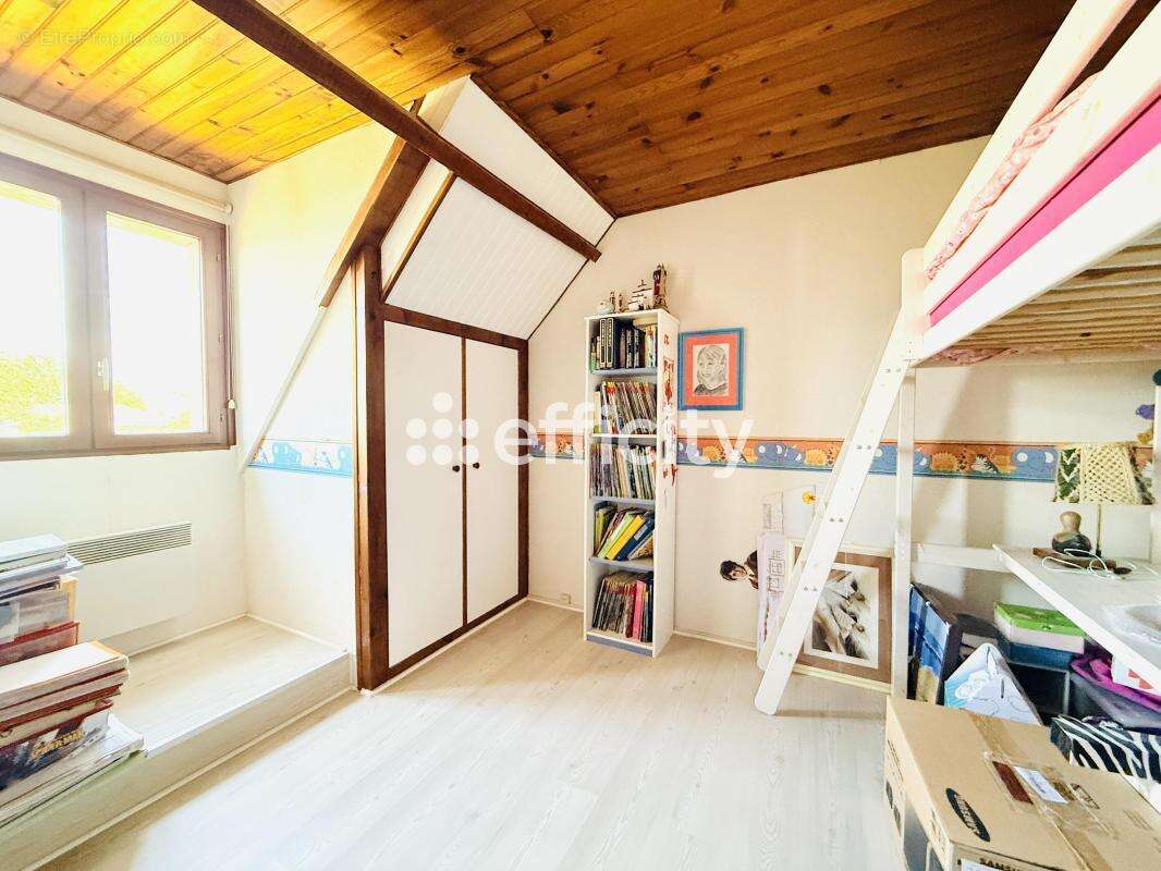 Maison 150 m² à Chatillon  - photo 19