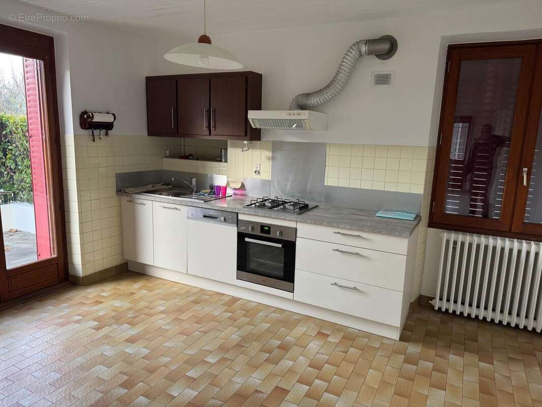 Photo 4 - Maison à DRUMETTAZ-CLARAFOND