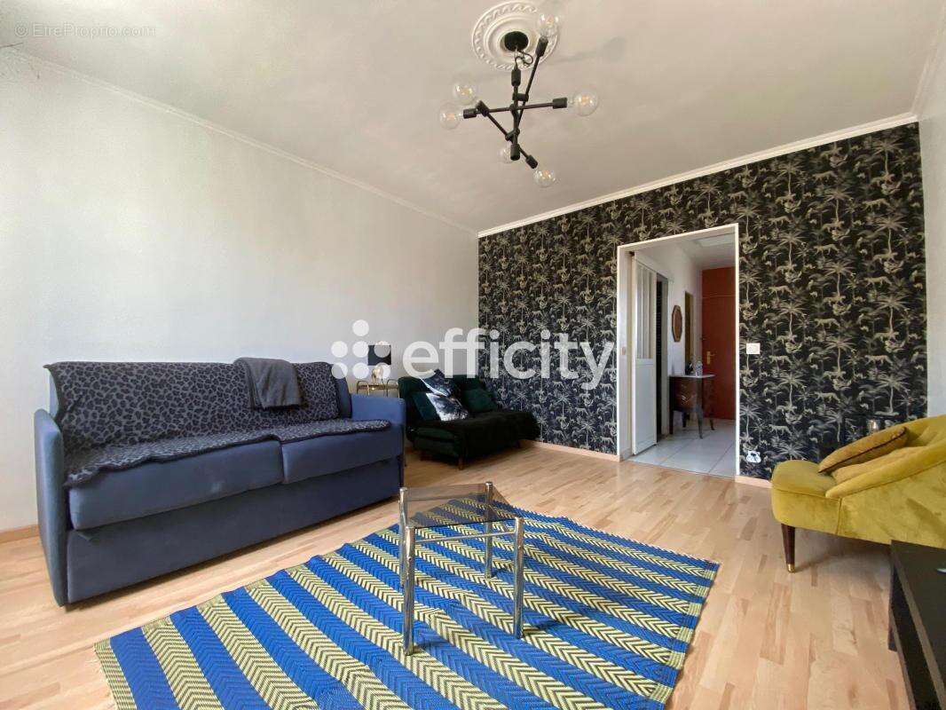 Appartement à CHOISY-LE-ROI