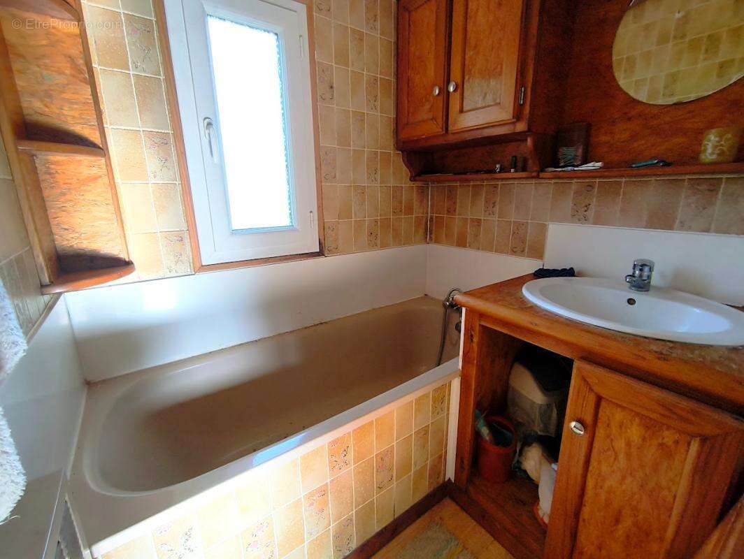 Maison à MONTMIRAIL