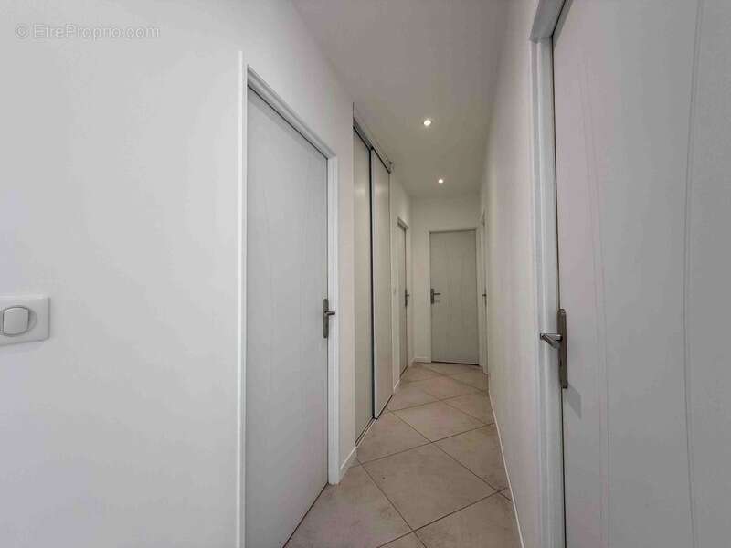 Maison de plain-pied récente – 81,5 m² – 3 chambres – Garage - Châteauneuf-de-Chabre (05) - photo 19