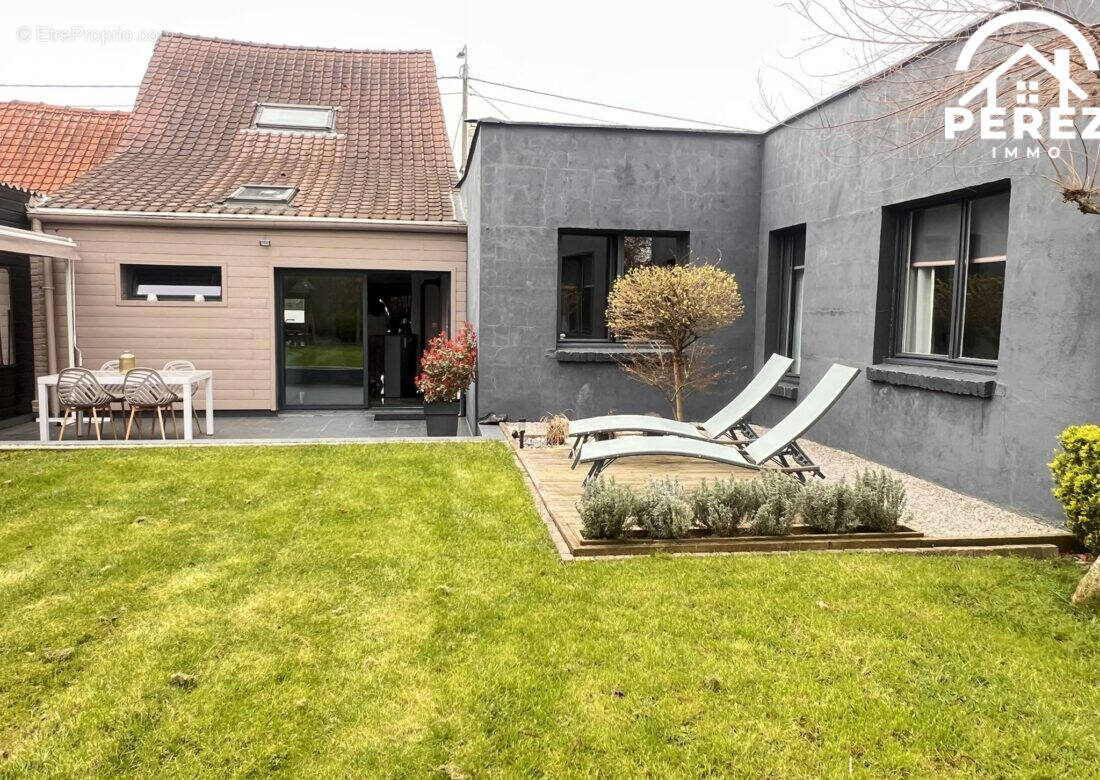 Maison à NEUVILLE-EN-FERRAIN