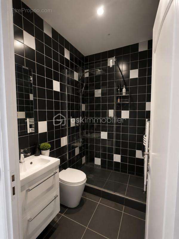 Colombes – maison d’architecte de 193 m² avec dépendance, sous-sol total et jardin paysager – un bien rare aux portes de paris - photo 13