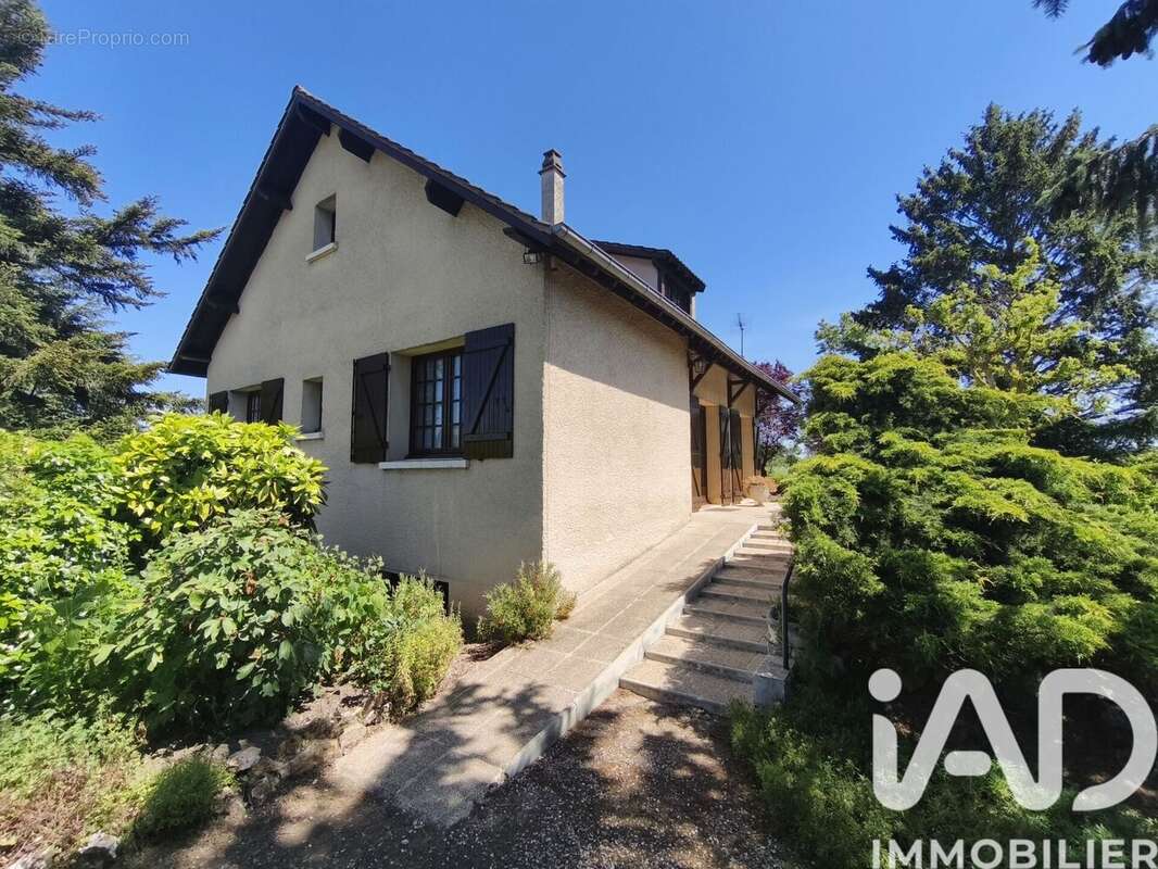 Maison 112 m² à Notre-Dame-De-L'isle  - photo 2