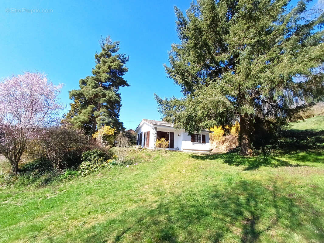 Maison à CRAPONNE-SUR-ARZON