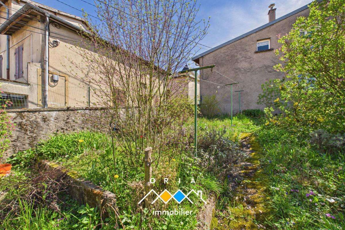 Maison ancienne avec jardin, potentiel – Villecey-sur-Mad - photo 17