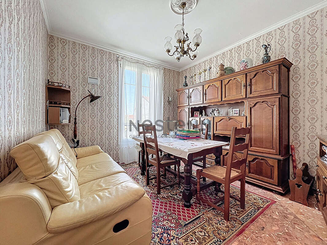 Appartement à VILLENEUVE-SAINT-GEORGES