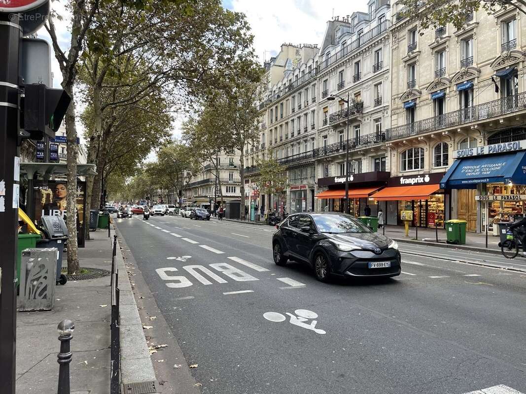 Autre à PARIS-3E