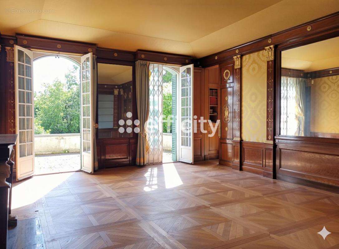 Maison à VILLIERS-SAINT-FREDERIC