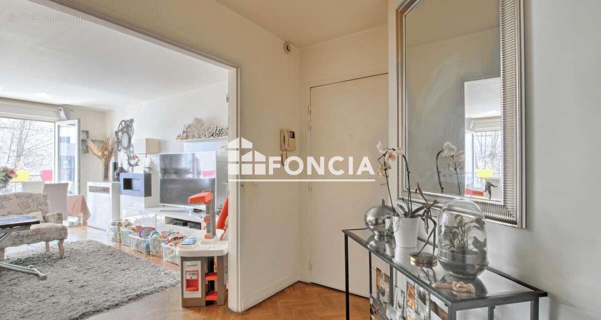 Appartement à LE KREMLIN-BICETRE