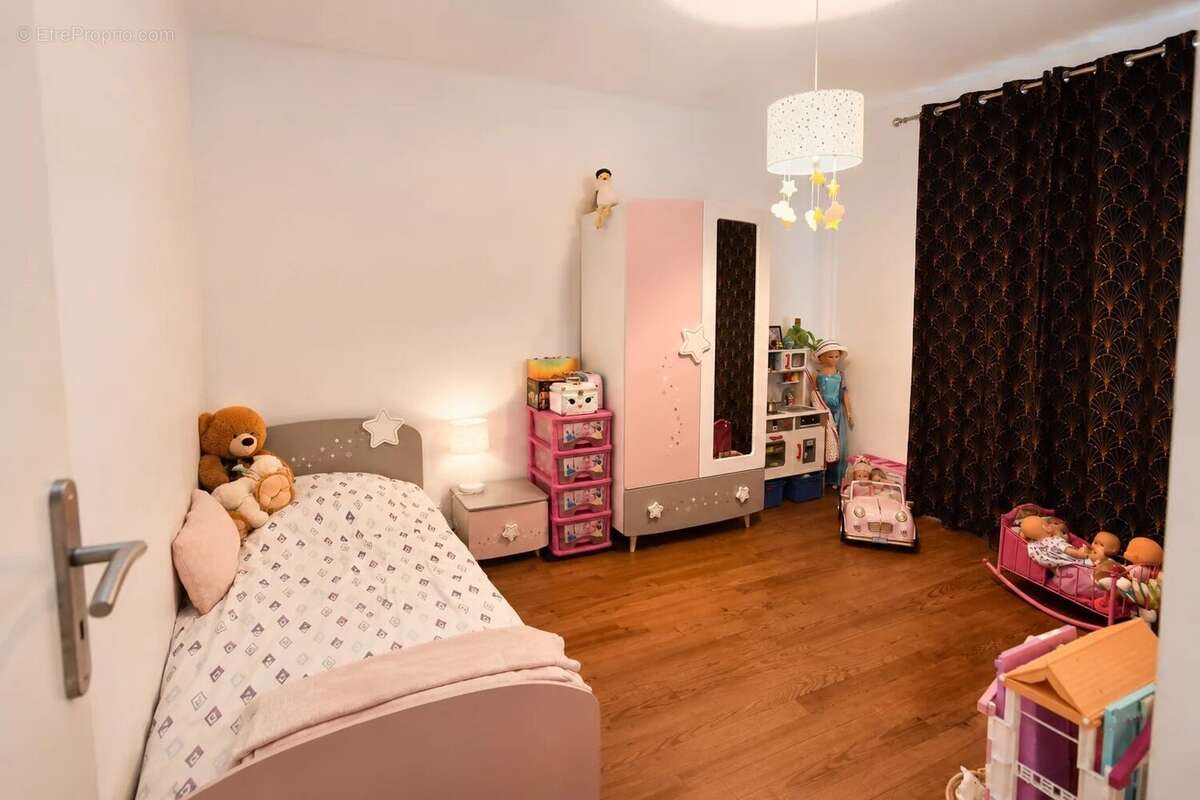 Pavillon de 82 m² sur Vaujours !! - photo 5