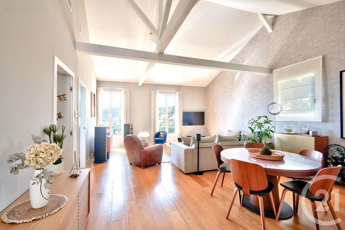 Appartement à VILLEFRANCHE-SUR-MER