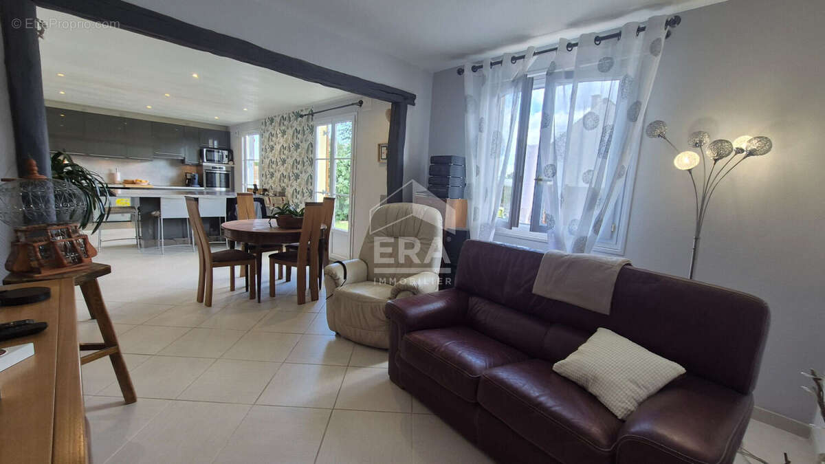 Maison à GRISY-SUISNES