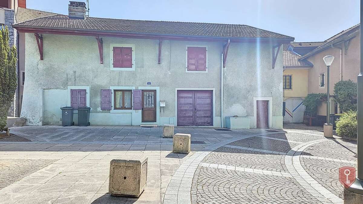 Maison à VILLE-LA-GRAND