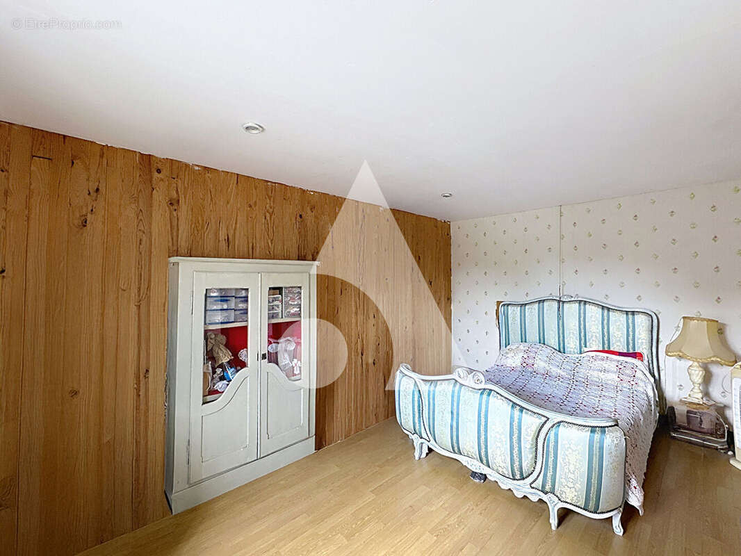 Maison à BRUILLE-SAINT-AMAND