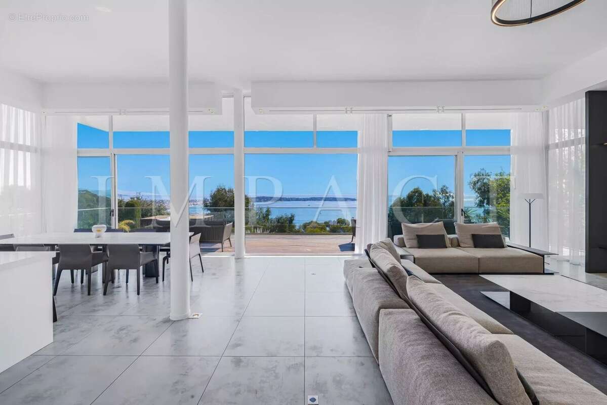 Maison à CANNES
