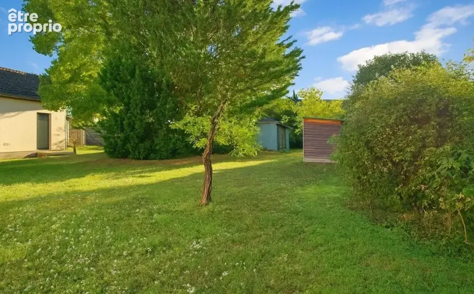 Terrain 402 m² à La Chapelle-Saint-Ursin  - photo 2