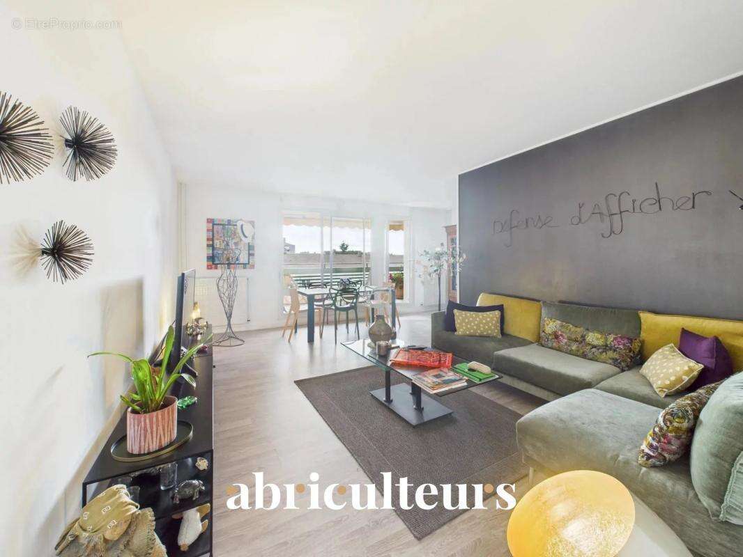 Appartement à MARSEILLE-8E