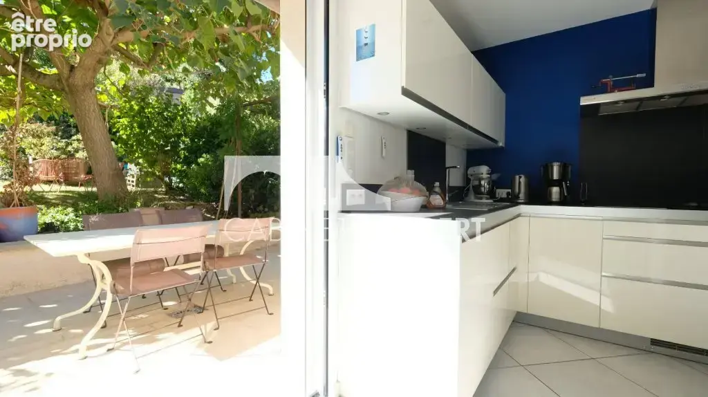 Maison 5 pièces 104 m² à vendre à Saint-Etienne (42000) - photo 2