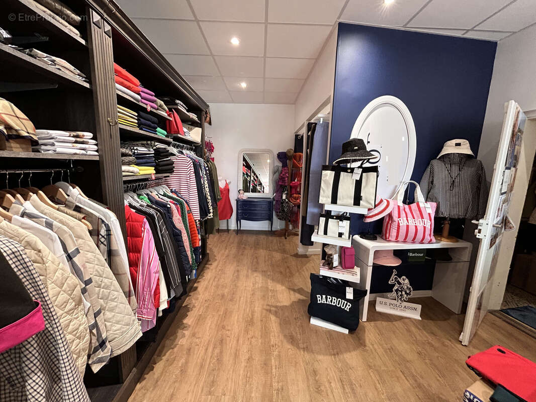 Commerce à SAINT-JUNIEN