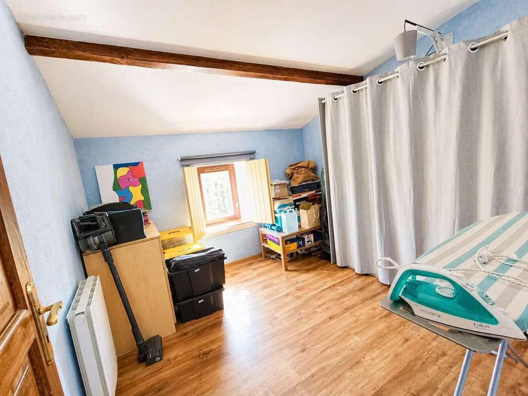 Appartement à SAINT-MARCEL-LES-SAUZET