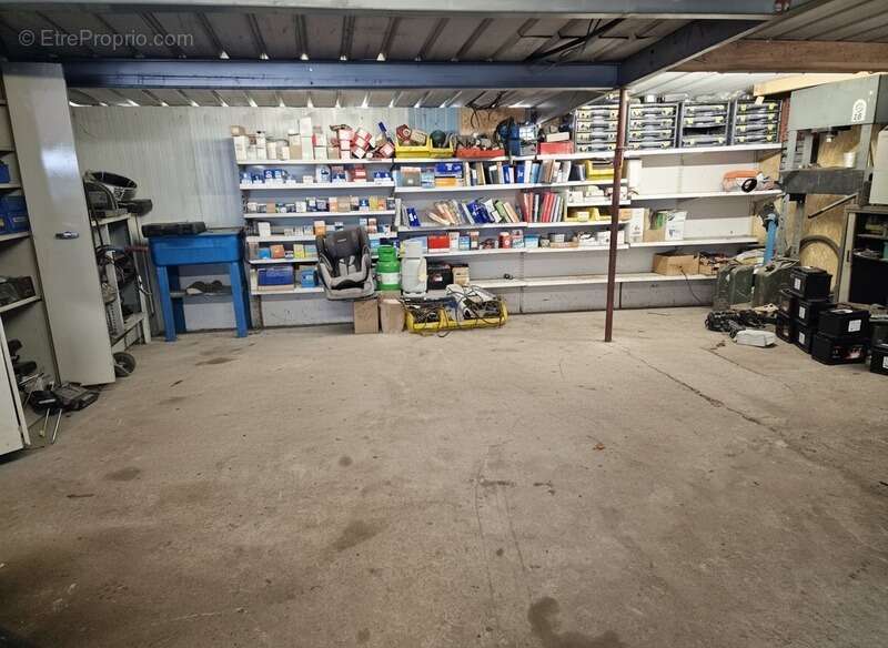 Commerce à XERTIGNY