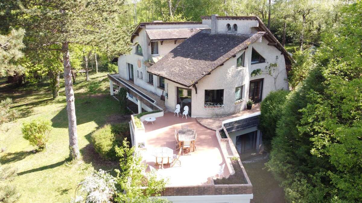 Maison à LUZARCHES