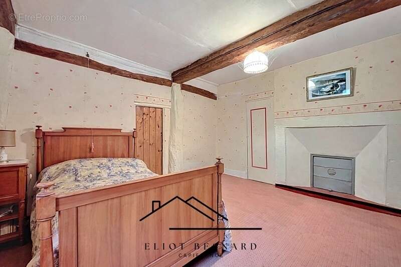 En exclusivité - Maison à colombages du XVIIᵉ siècle avec dépendances et 5 hectares – Grandchamp-le-Château - photo 10