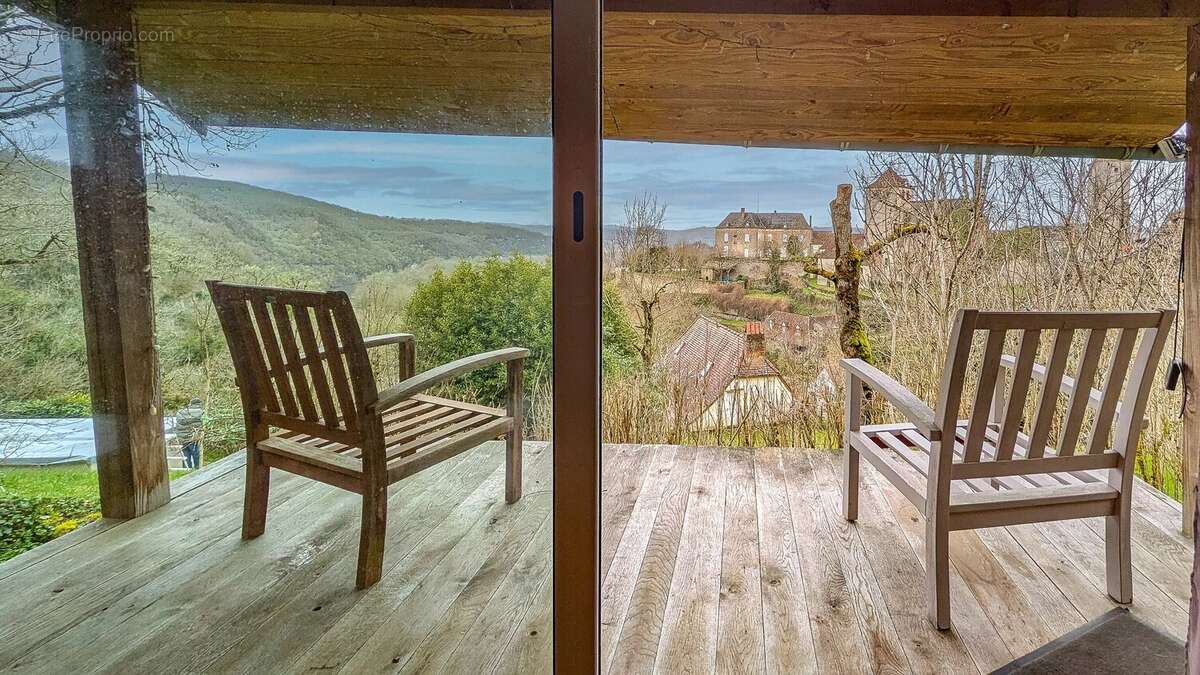 Maison à MONTVALENT