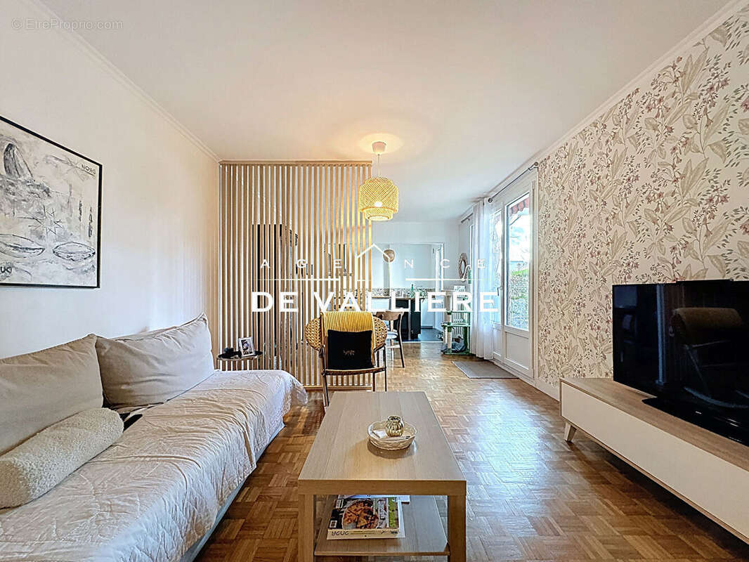 Appartement à NANTERRE