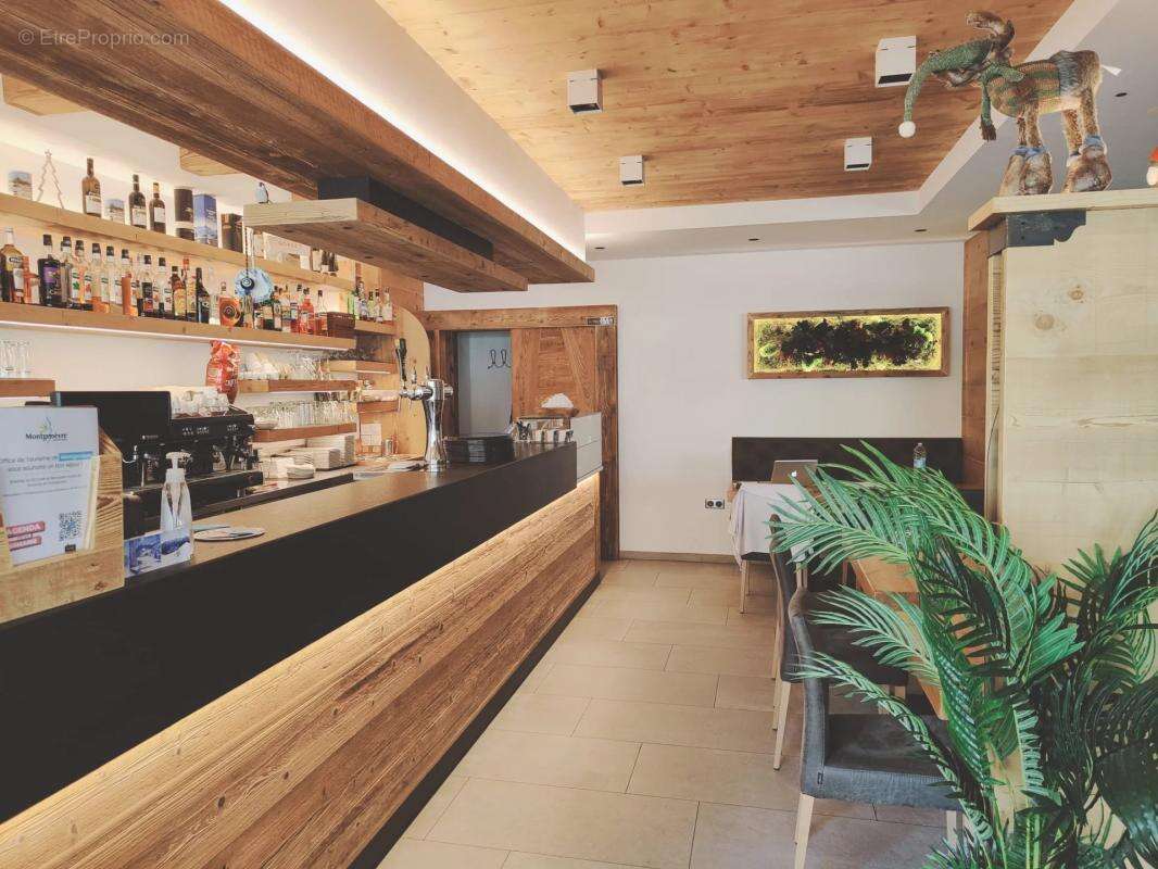 Commerce à MONTGENEVRE