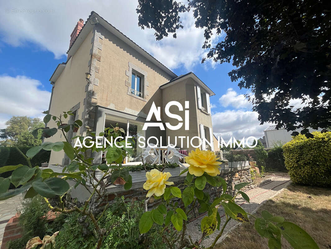 Maison bourgeoise de 176m² à Javron les Chapelles - photo 13