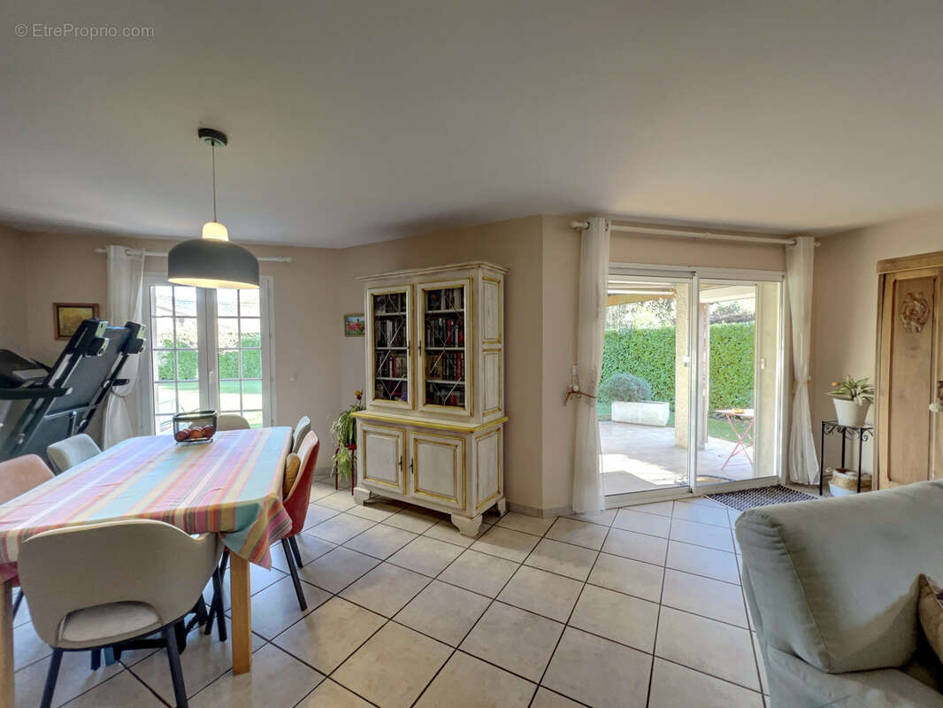 Maison à SAINT-PERAY