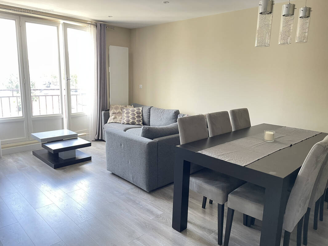 Appartement à PONTOISE