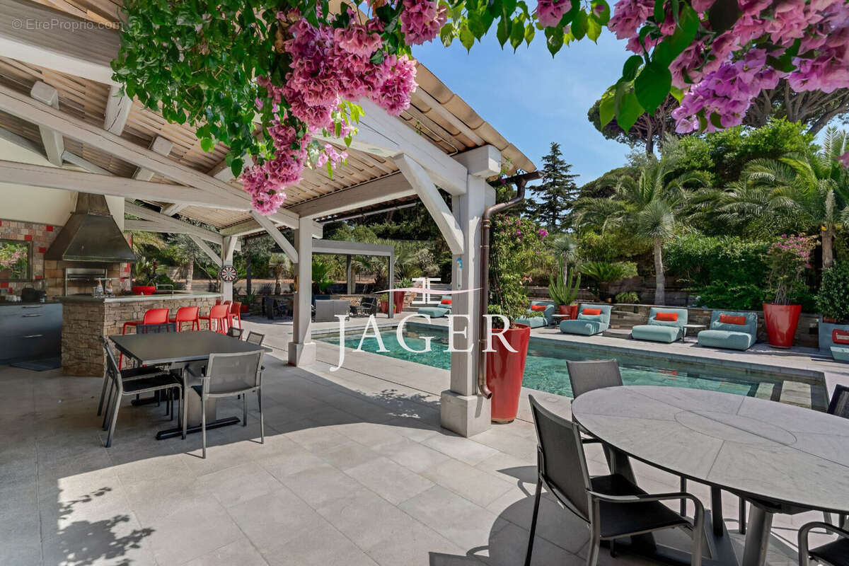 Maison 295 m² à Sainte-Maxime  - photo 3