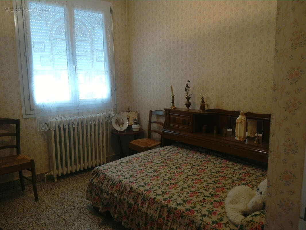 Maison à VENDENESSE-SUR-ARROUX