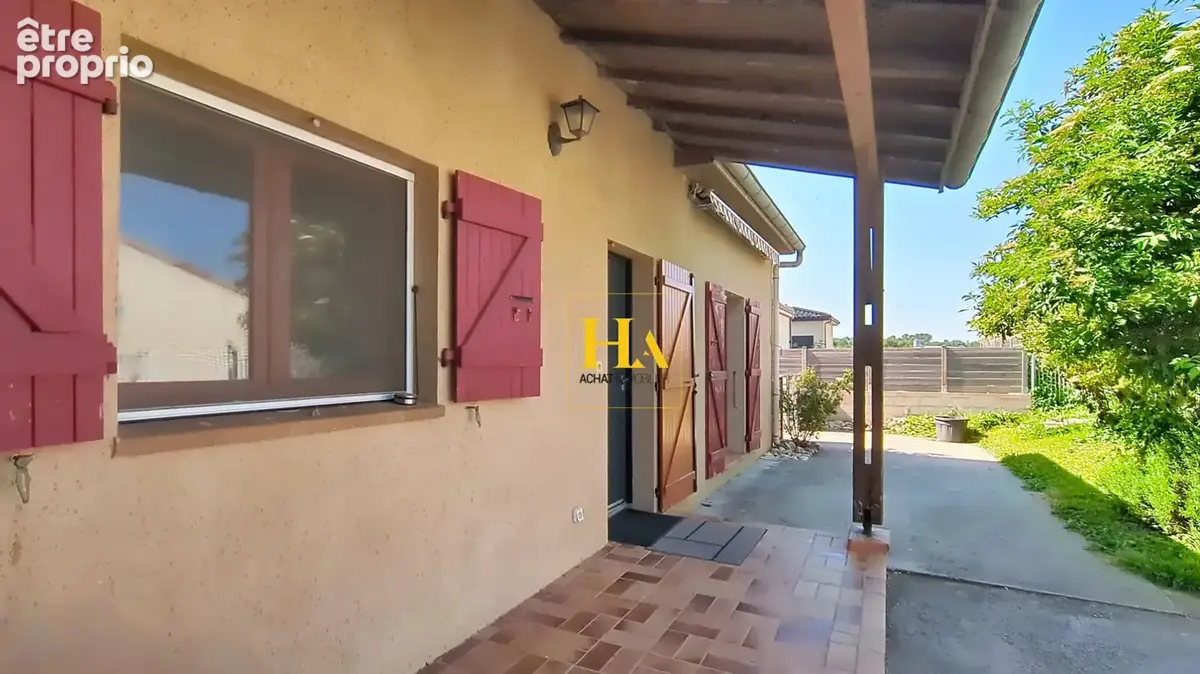 EXCLUSIVITÉ - BÉSAYES : Maison de plain-pied d'environ 113m² avec piscine et garage indépendant de 60 m² à fort potentiel - photo 1