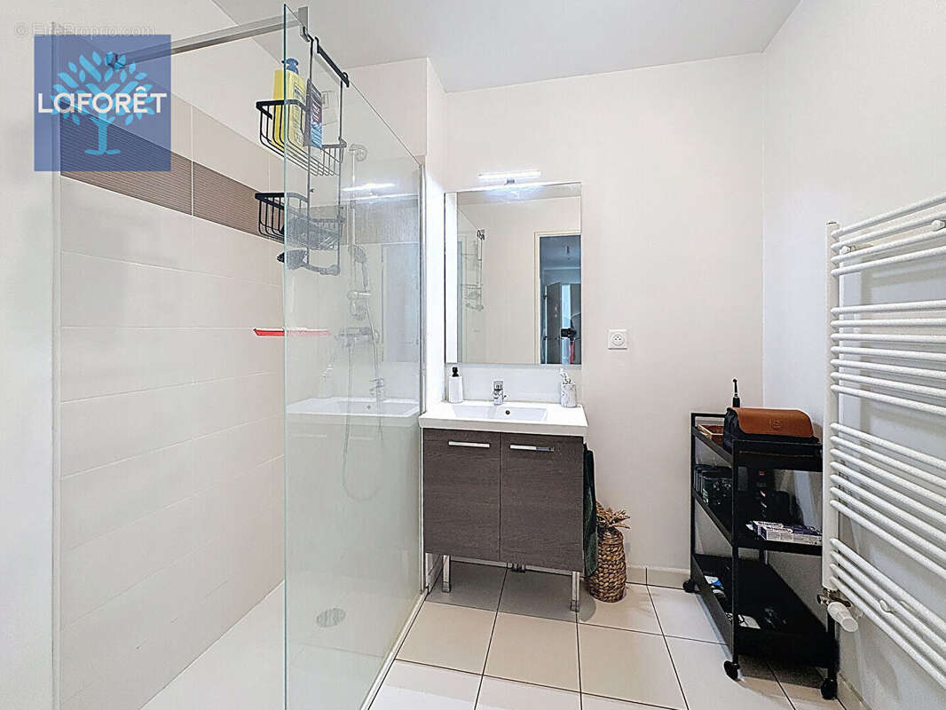 Appartement à VAULX-EN-VELIN