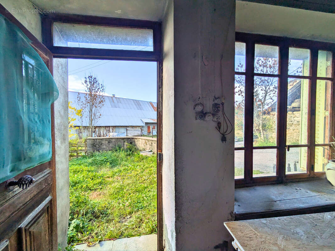 Maison à SAINT-MICHEL-DE-CHAILLOL