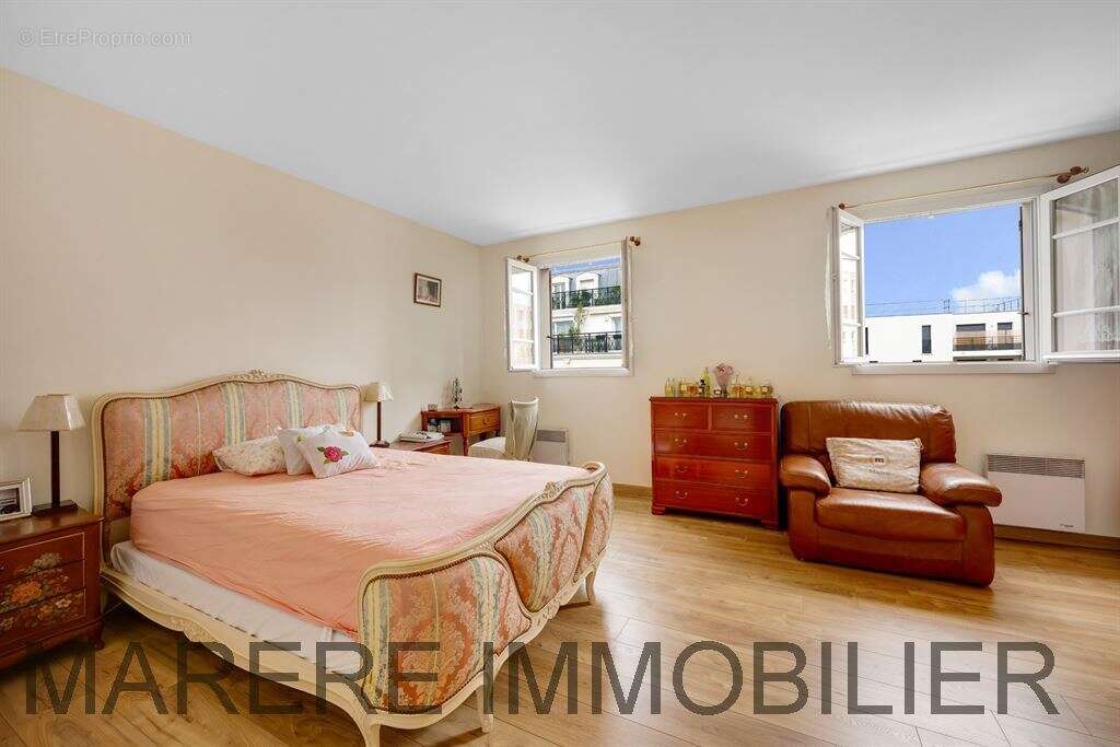 A Chatillon, Maison de ville 3-4 chambres en Triplex dans résidence privée et sécurisée - photo 6